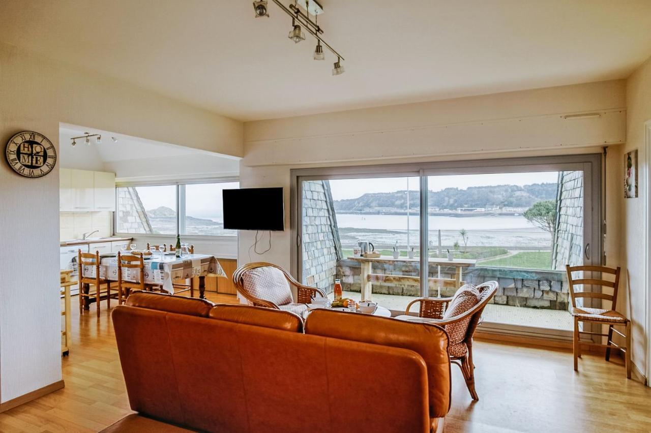 Ker Paul Et Ker Julien- Appartements Vue Mer Erquy Exteriör bild