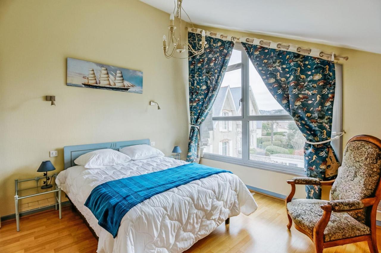 Ker Paul Et Ker Julien- Appartements Vue Mer Erquy Exteriör bild